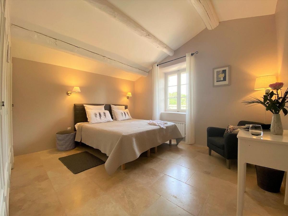 Bed and Breakfast Desir De Provence Sarrians Exterior foto