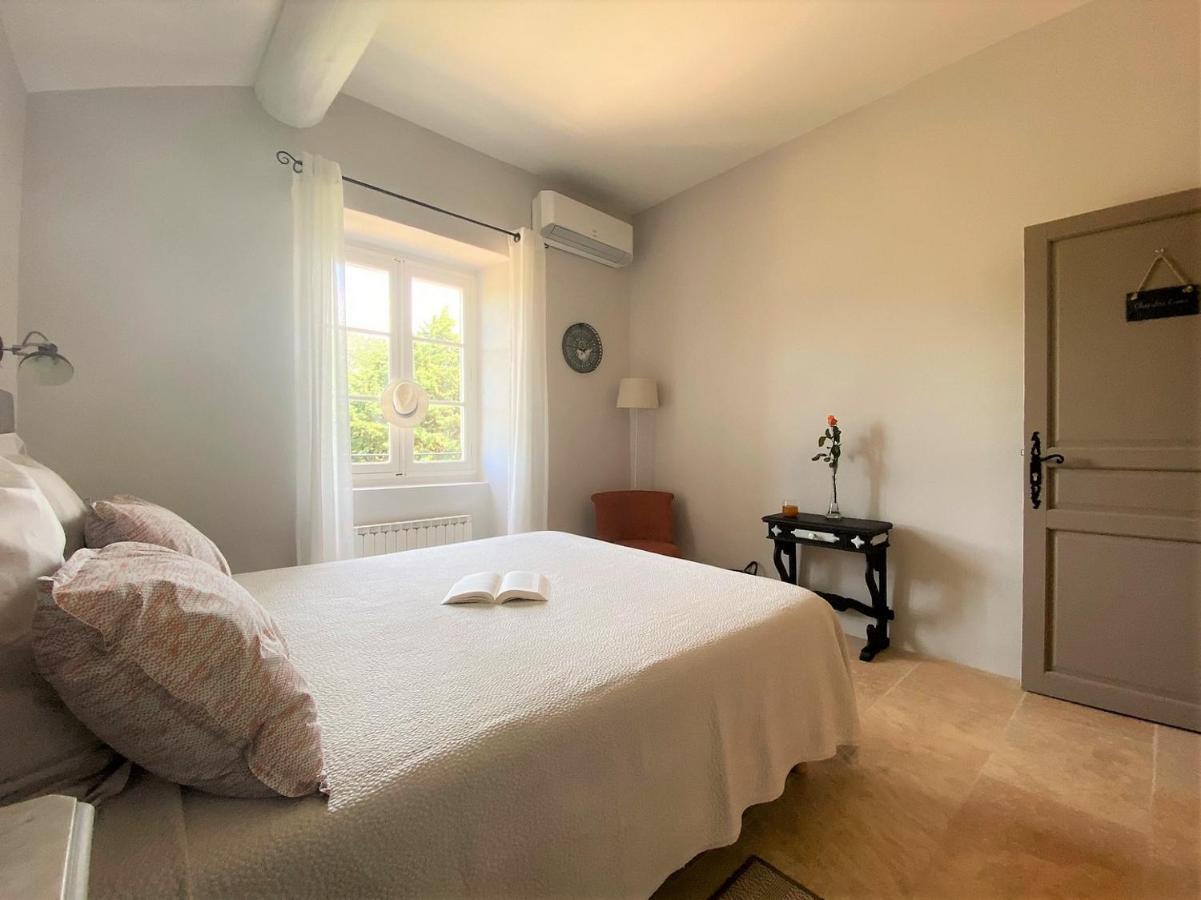 Bed and Breakfast Desir De Provence Sarrians Exterior foto